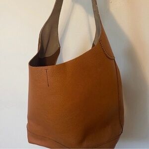 Jcrew Classic Tan Leather Shoulder Bag Hobo style